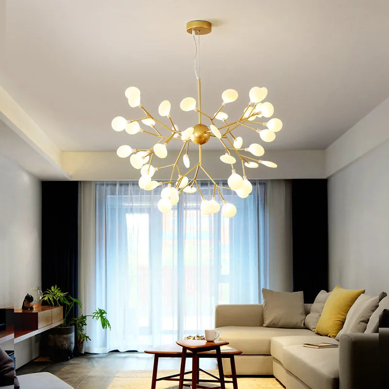 Suspension au style scandinave minimaliste avec lumière douce.